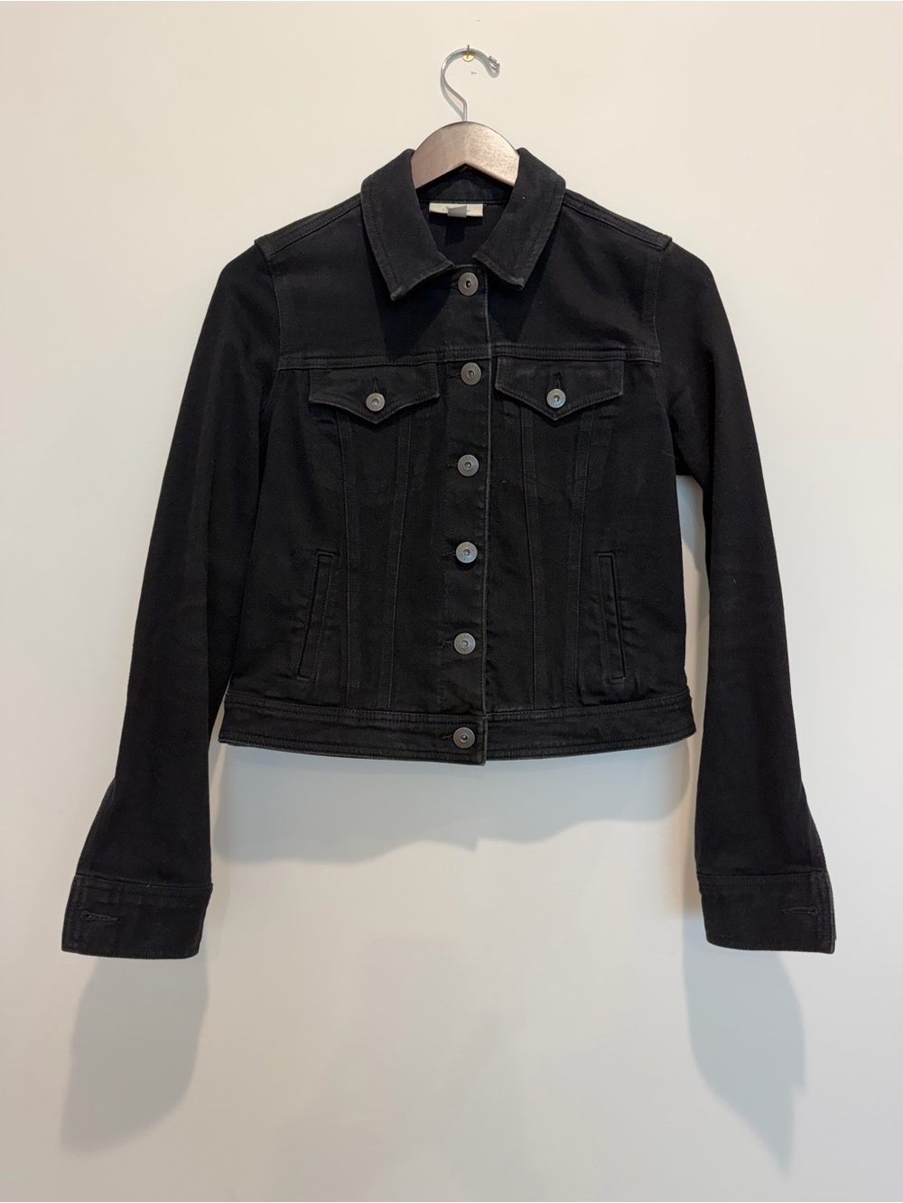 Black Women's Denim Jacket - Classic Button-Up SZ XS
